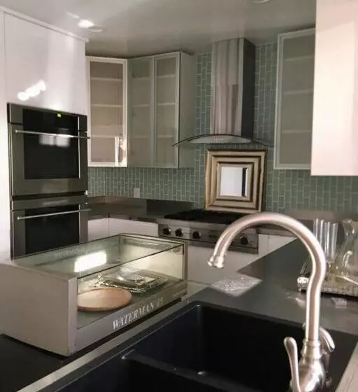 The Simply Luxe Home In The City Of Champions With Fire Pit & Large Backyard 5bd 3bth 10 Minutes To