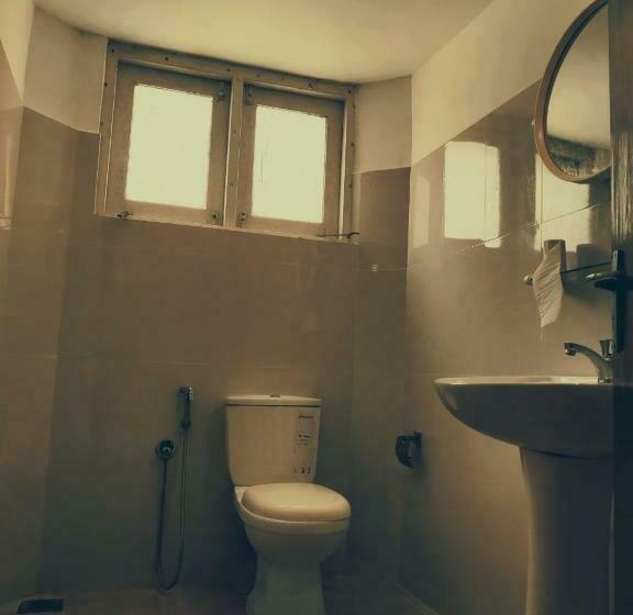 ユースホステル Rope Madiha