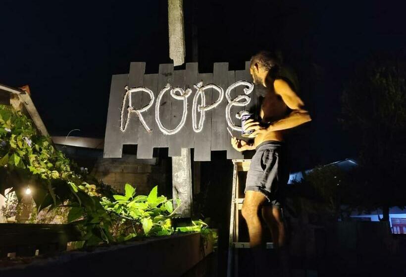 ユースホステル Rope Madiha