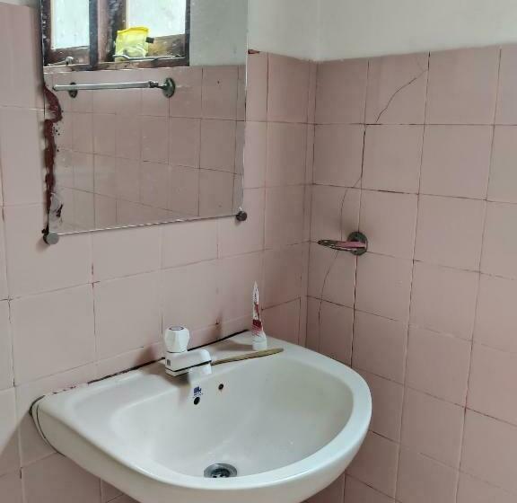 ユースホステル Rope Madiha