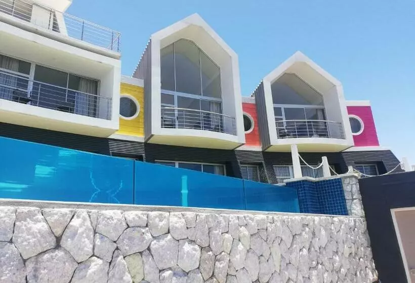 پانسیون At The Sea Boutique Guesthouse