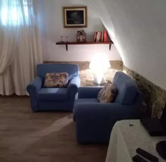 پانسیون Castello Di Casallia
