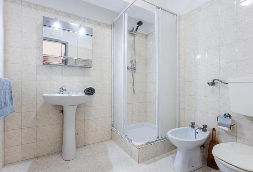 پانسیون Safari Beach Guest House