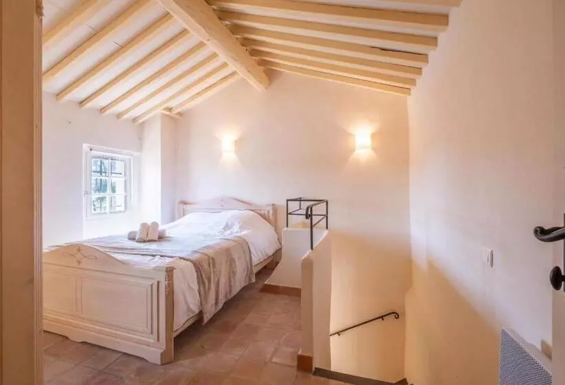 Jewel Of 280m With Infinity Pool In Absolute Calm