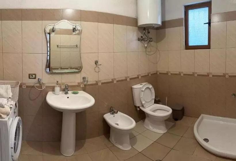 Guri Guest House