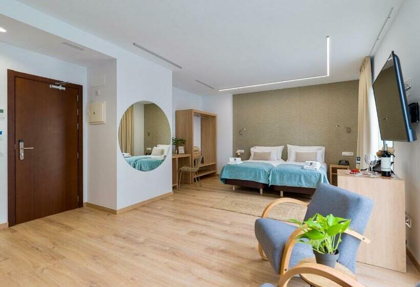 ホテル Emeté & Coworking By Airnest