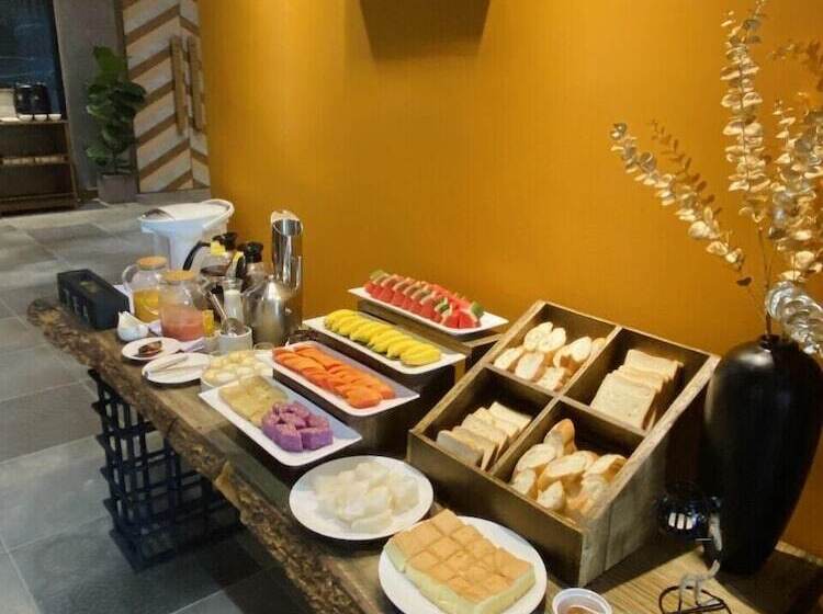 هتل The Mystery Con Dao