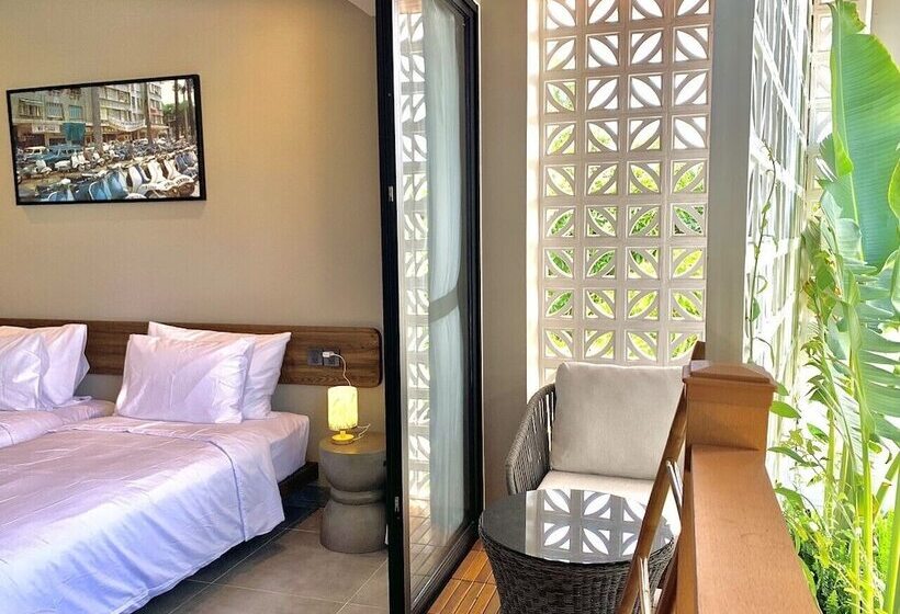 هتل The Mystery Con Dao