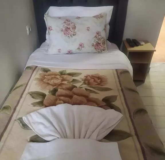 پانسیون Guest House De Rada