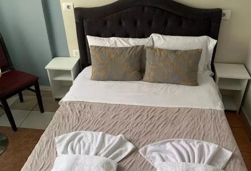 پانسیون Guest House De Rada