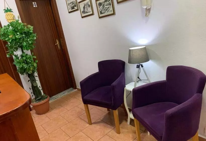 پانسیون Guest House De Rada