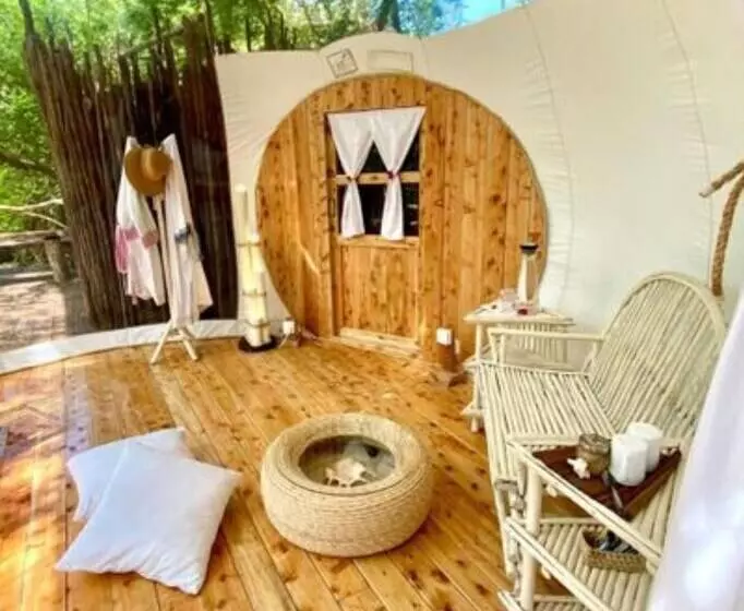 پانسیون Rock And Sea Resort, Imperial Banda 1 Pax   Glamping