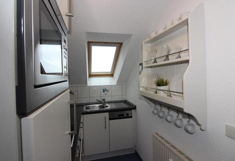 Seepark Burhave Reetdachhaus 3