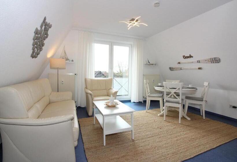 Seepark Burhave Reetdachhaus 3