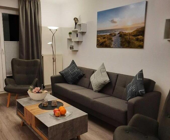 Seepark Burhave Reetdachhaus 3