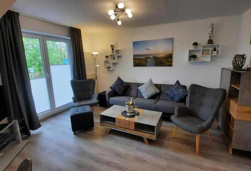 Seepark Burhave Reetdachhaus 3