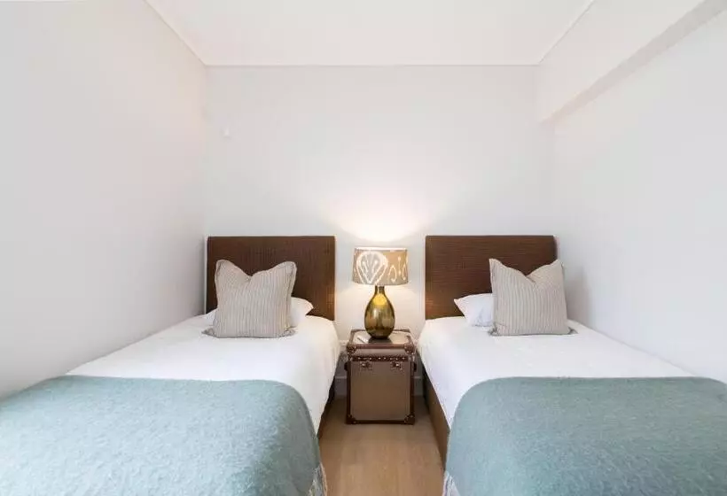 Sunset Villa   Brand New Home 200m From The Beach