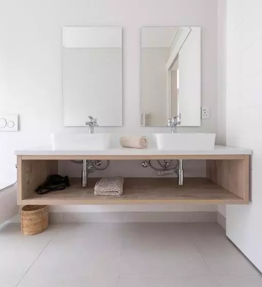 Sunset Villa   Brand New Home 200m From The Beach