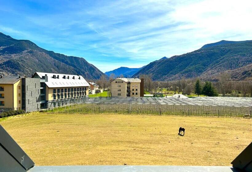 Dúplex Amb Vistes Fantàstiques Al Centre D Esterri D àneu By Rural D àneu