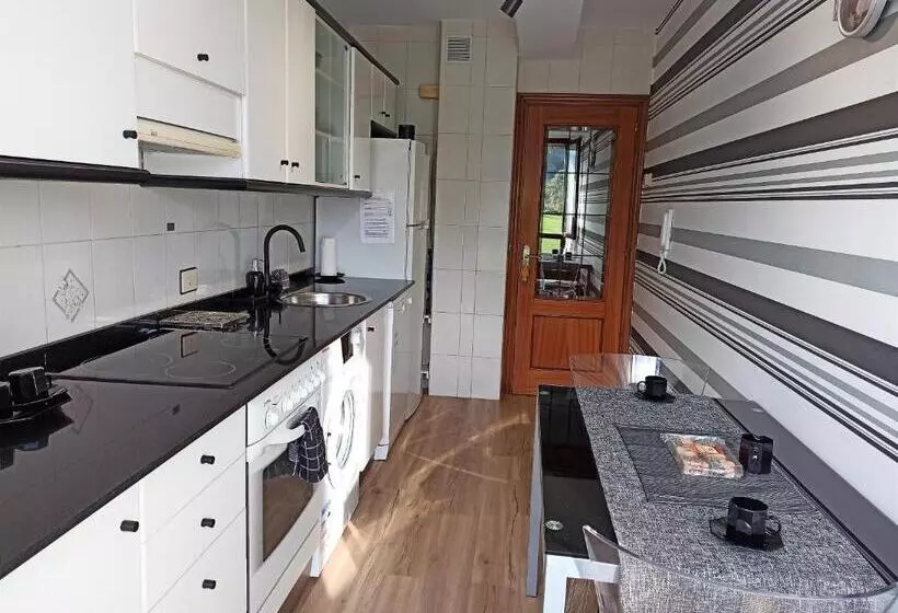 Duplex Con Vistas Al Picu Pienzu, Colunga