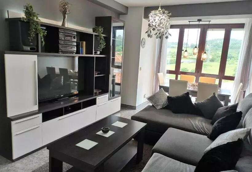 Duplex Con Vistas Al Picu Pienzu, Colunga