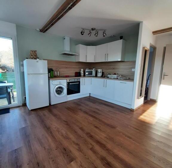 Gîte En Pleine Nature, A La Douceur Des Chênes