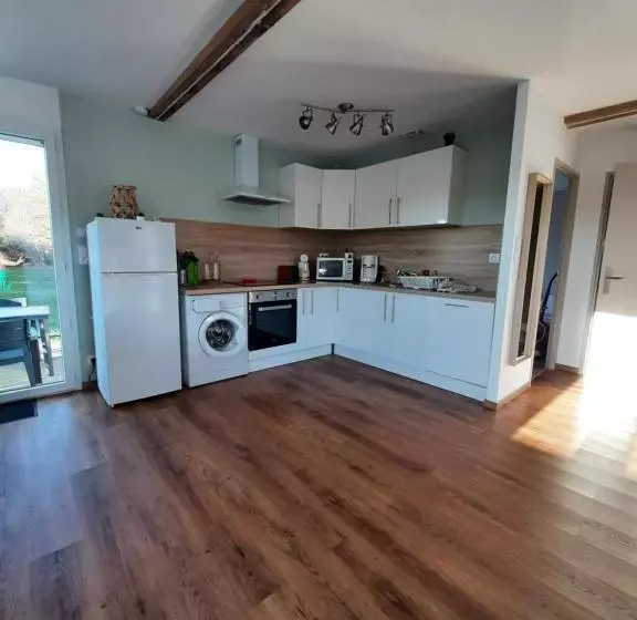 Gîte En Pleine Nature, A La Douceur Des Chênes