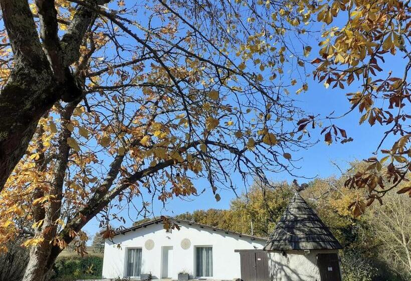 Gîte En Pleine Nature, A La Douceur Des Chênes