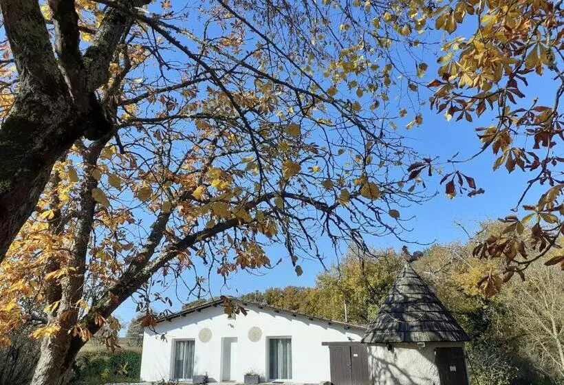 Gîte En Pleine Nature, A La Douceur Des Chênes