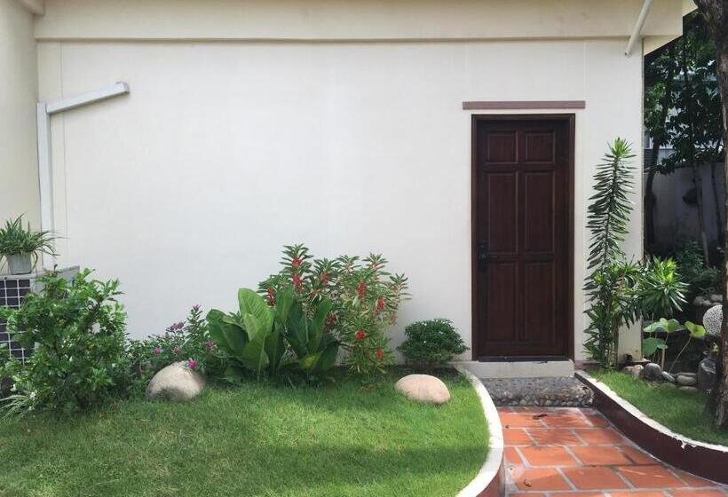 Hotel Vạn Huệ Homestay Bình Dương