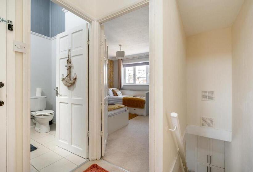 Onyx Bay Whole Apartment Wifi Beach 2 Bed Broadstairs Town