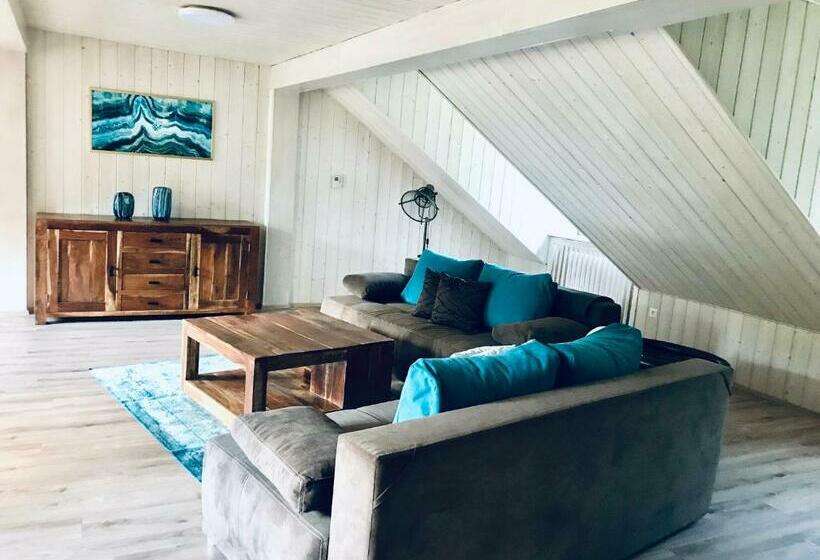 פנסיון Chata Pod Obřím Hradem