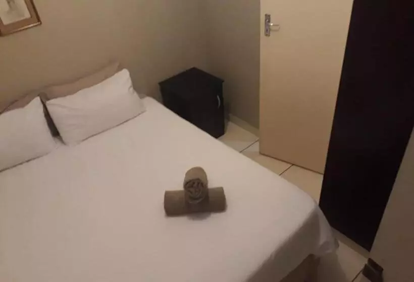 Majatalo Ocean Palace Self Catering Lodge