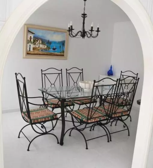 Majatalo Tango House