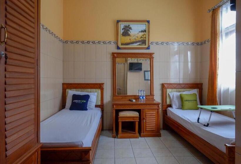 Urbanview Hotel Anugrah Kendal By Reddoorz