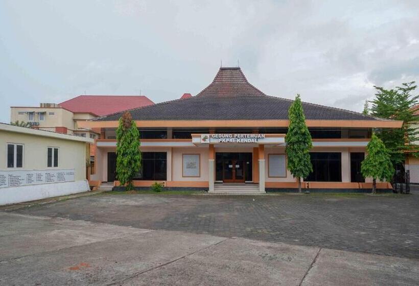 Urbanview Hotel Anugrah Kendal By Reddoorz