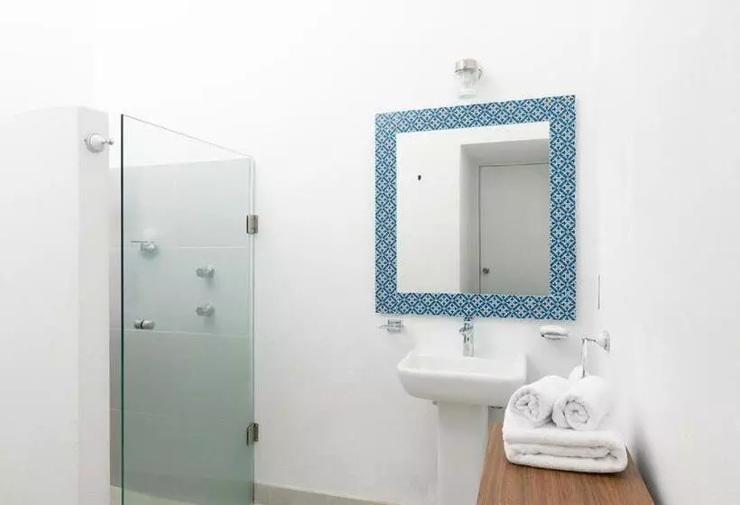 Welcome To Villa Cristy 3 Br 3 5 Wc In The La Floresta Area