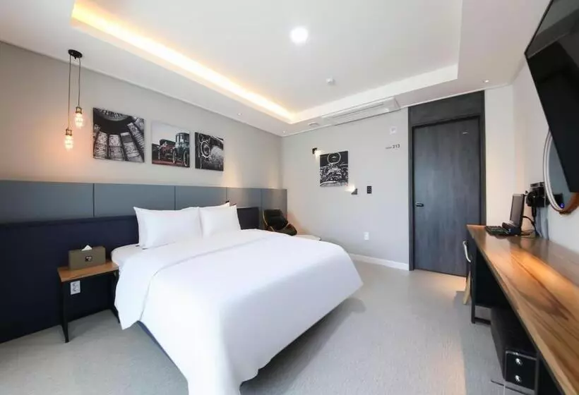 West In Hotel Yeosu