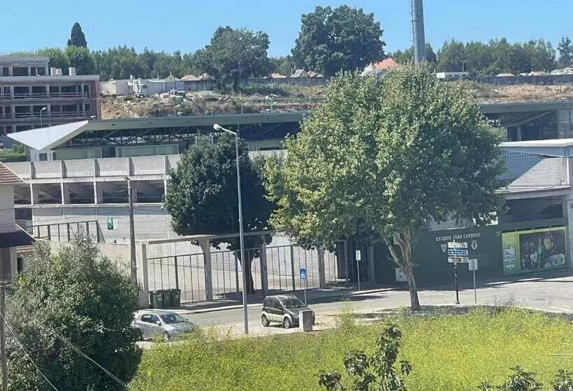 Apartamento Amplo E Moderno   Perto Do Estádio Futebol