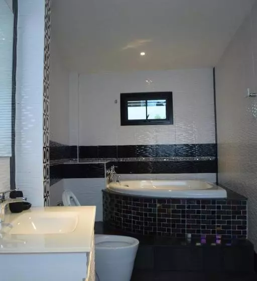 Aamiaismajoitus (B&B) Bkl Pool Villa Pattaya