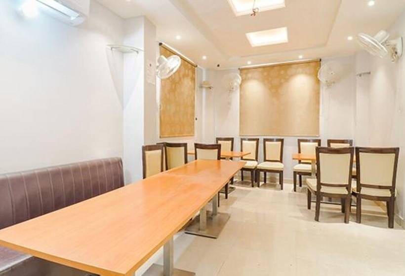 Fabhotel Holiday Grand