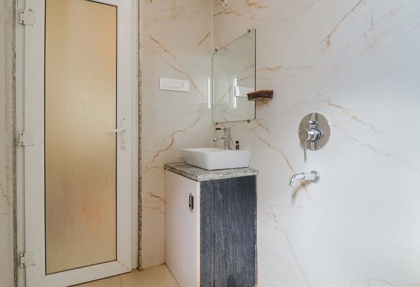 Fabhotel Holiday Grand