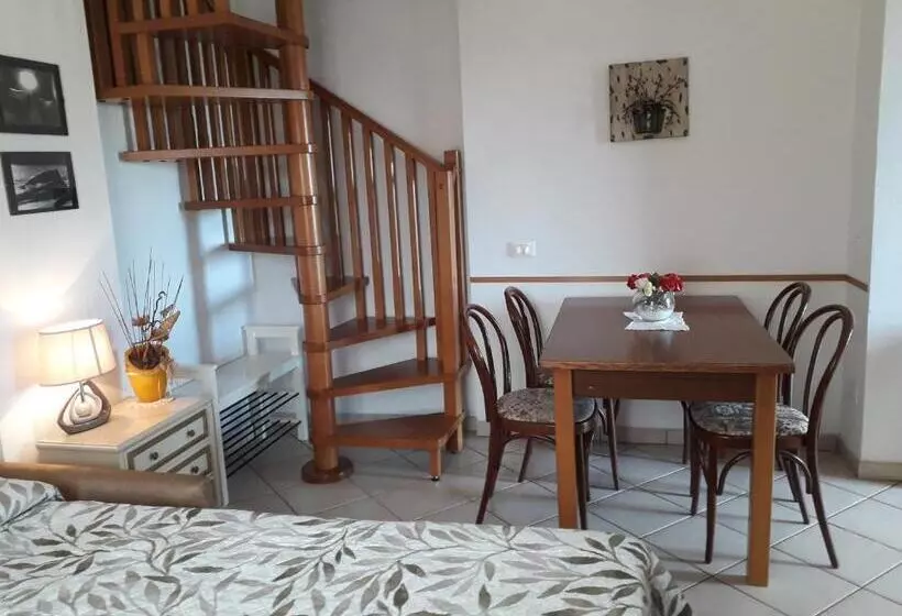 ホテル Agriturismo Del Monte