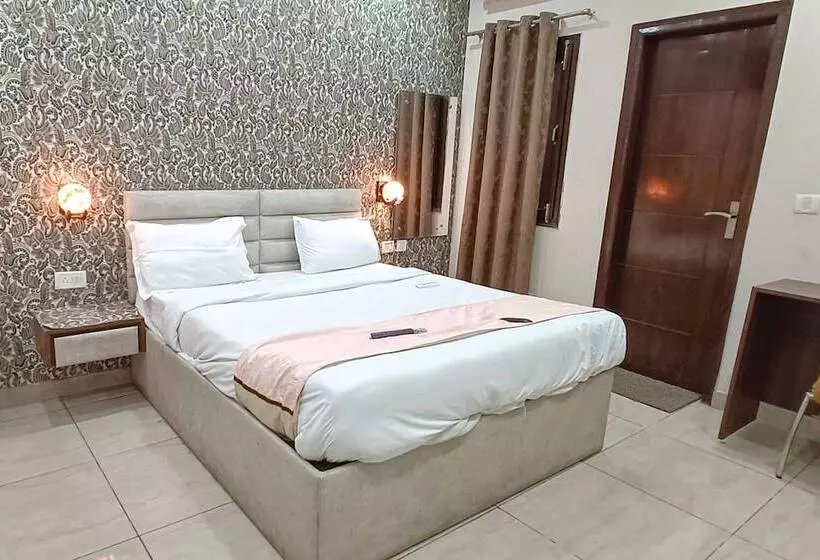 Hotelli Fabexpress Comfirt Inn