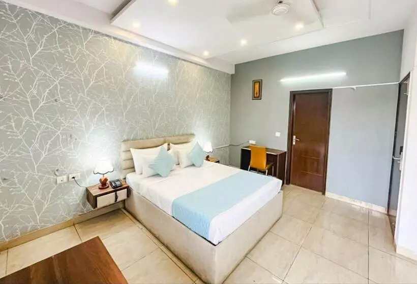 Hotelli Fabexpress Comfirt Inn