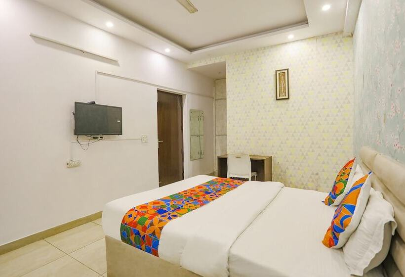 호텔 Fabexpress Comfirt Inn