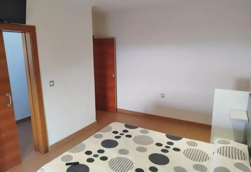 La Mancheguita De Madrigueras 5 Dormitorios Dobles Chalet Con Piscina Y Barbacoa Ideal Familias 11 P