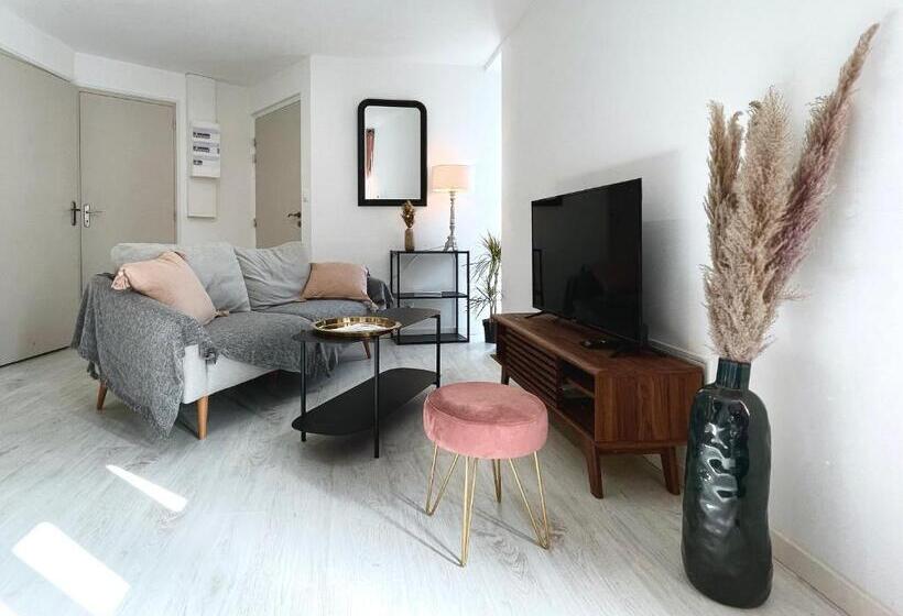 La Source Spacieux T2 Au Coeur Du Village, à 5min Des Plages