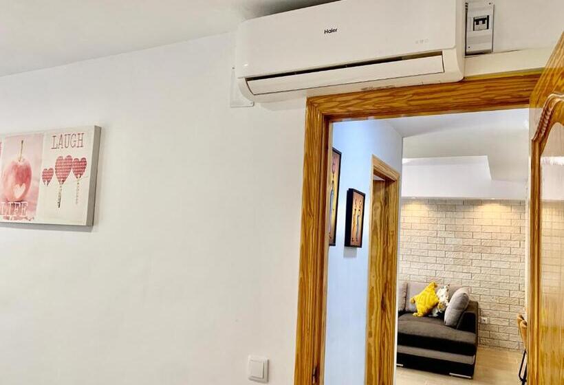 Luxury Apartment By The Sea