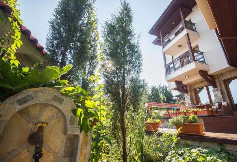 پانسیون Breeze Guest House